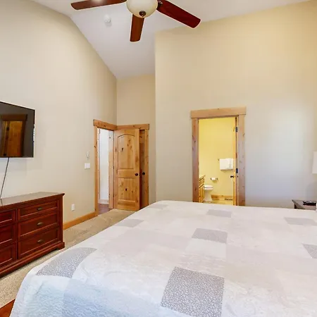 Wagon Wood Retreat Villa